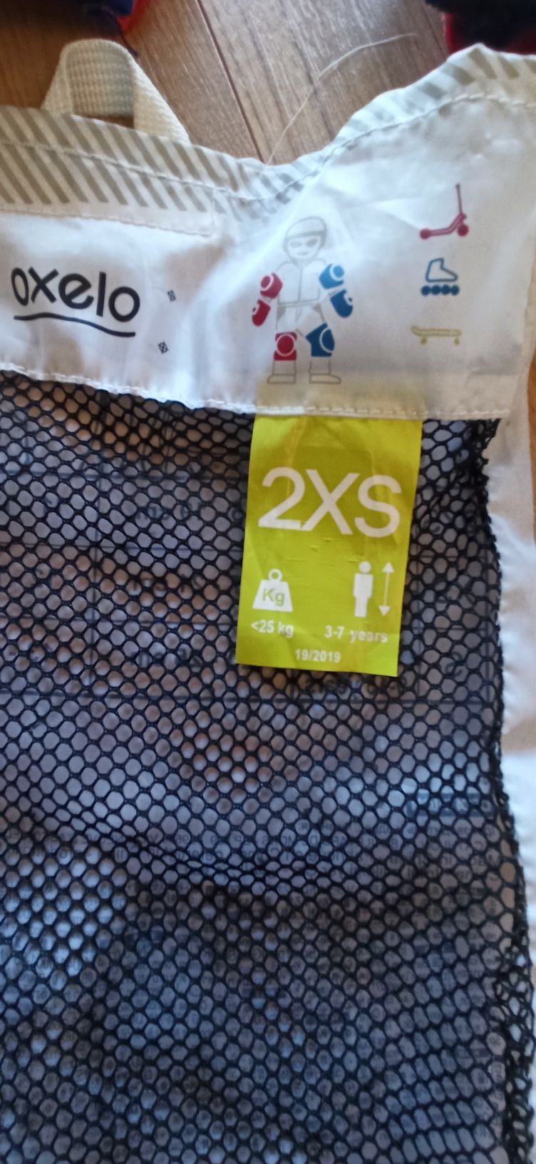 Zestaw: rolki Oxelo nr30-32 2x kask zestaw ochraniaczy Oxelo Decathlon