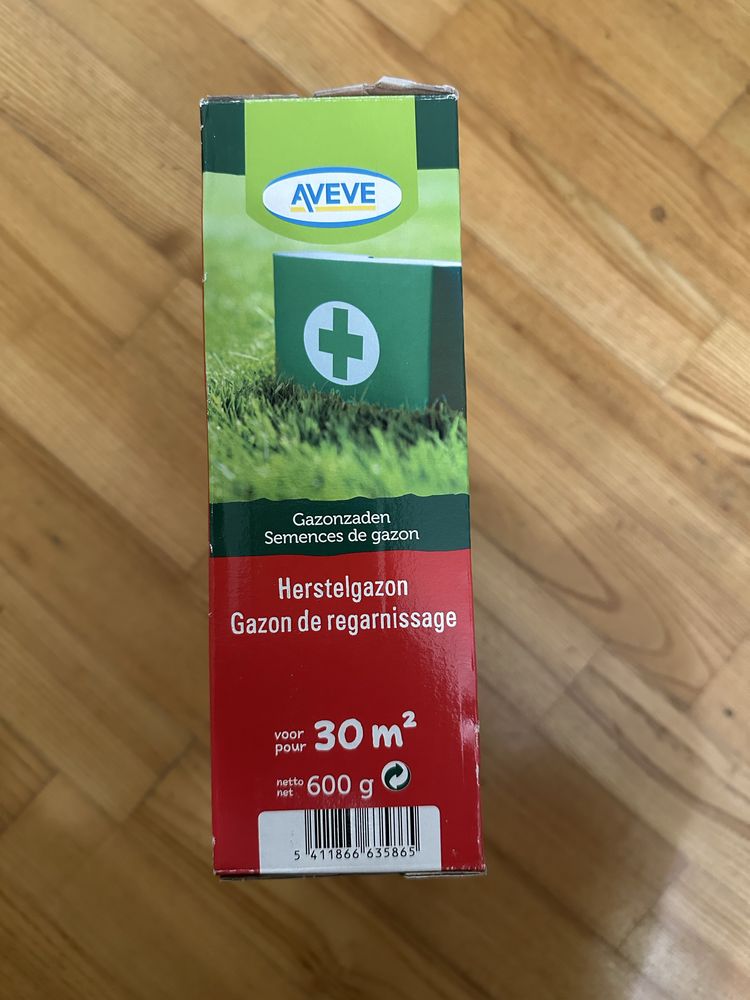 Nasiona trawy regeneracja trawnika 0,6kg opakowanie
