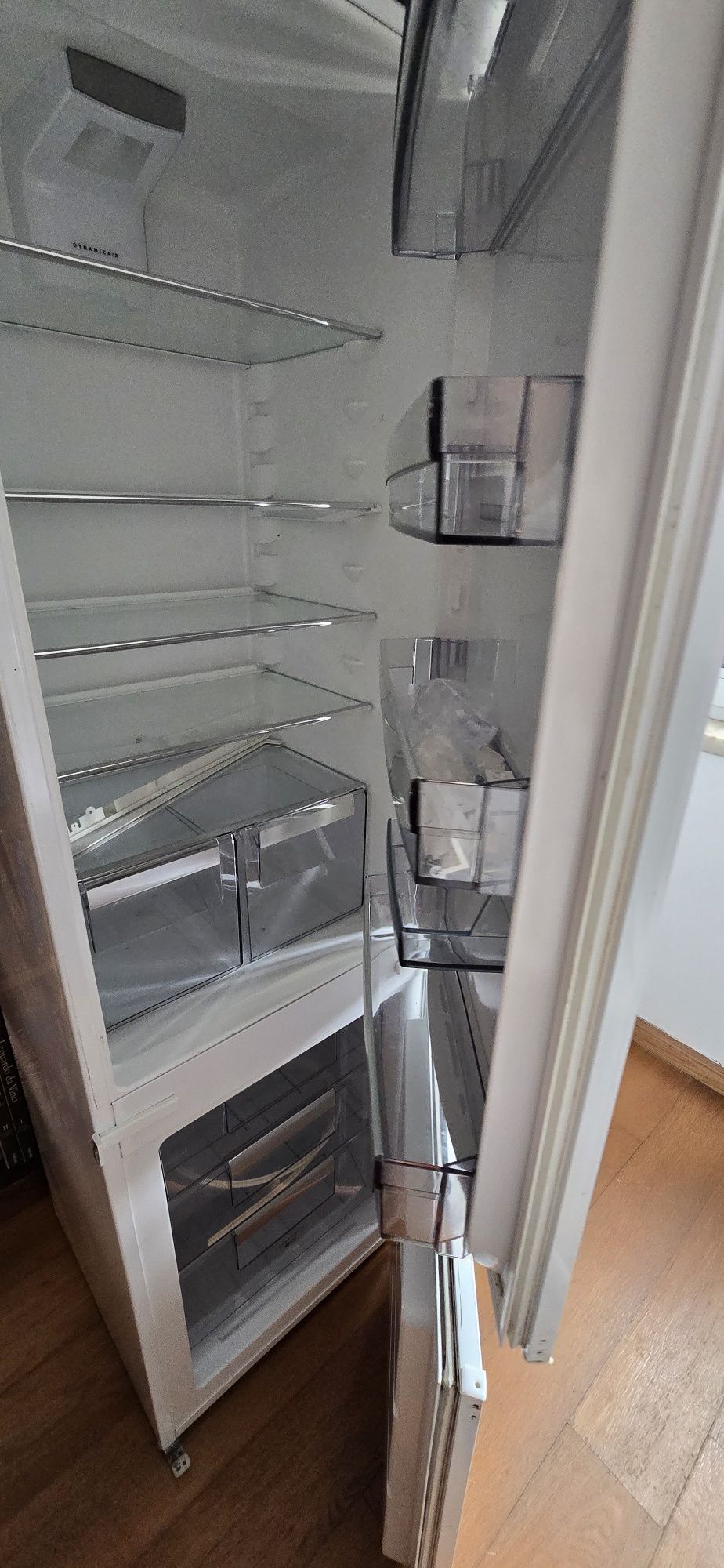 Frigorífico encastrar como novo