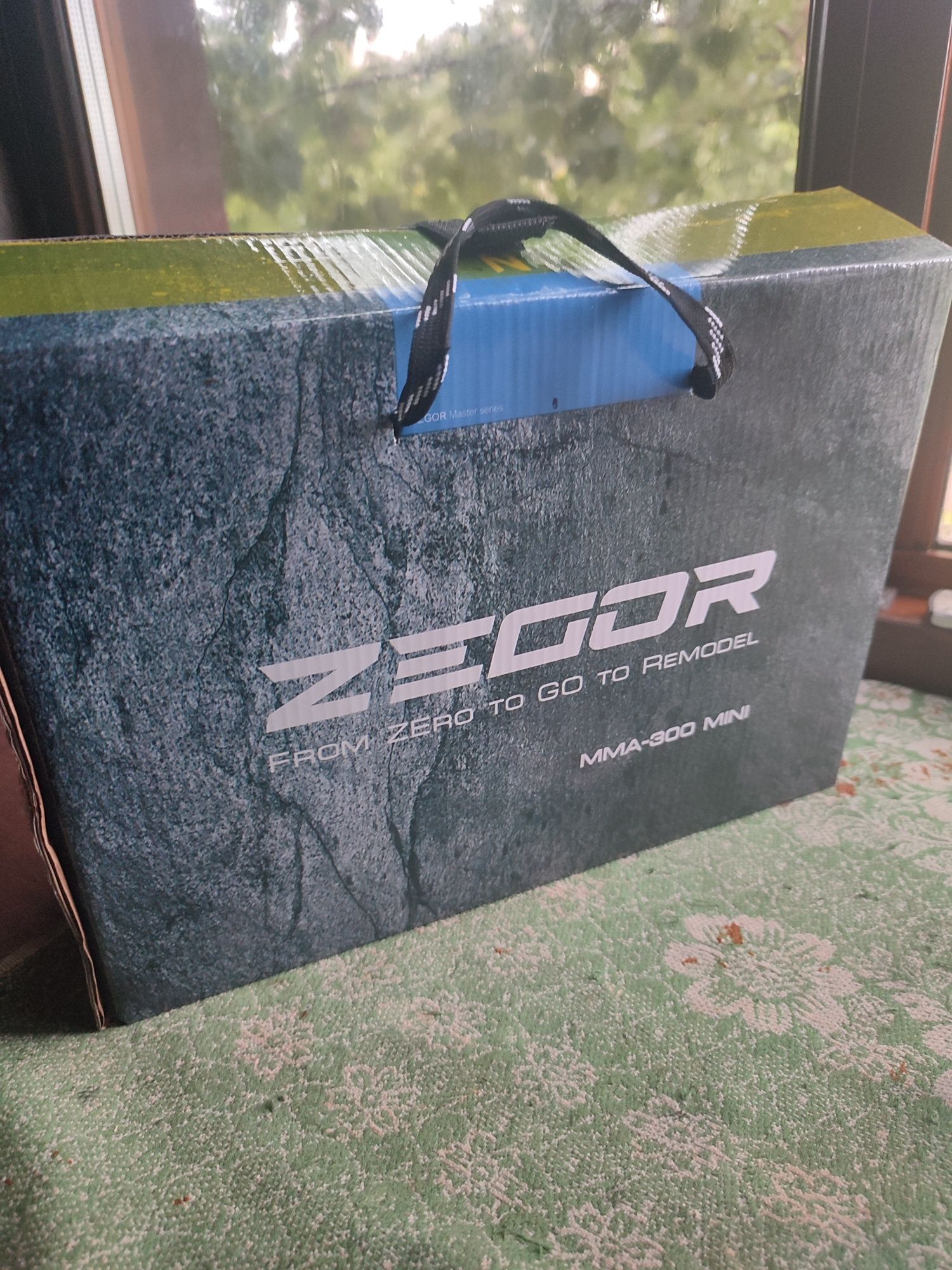 Мини сварочный аппарат Zegor.