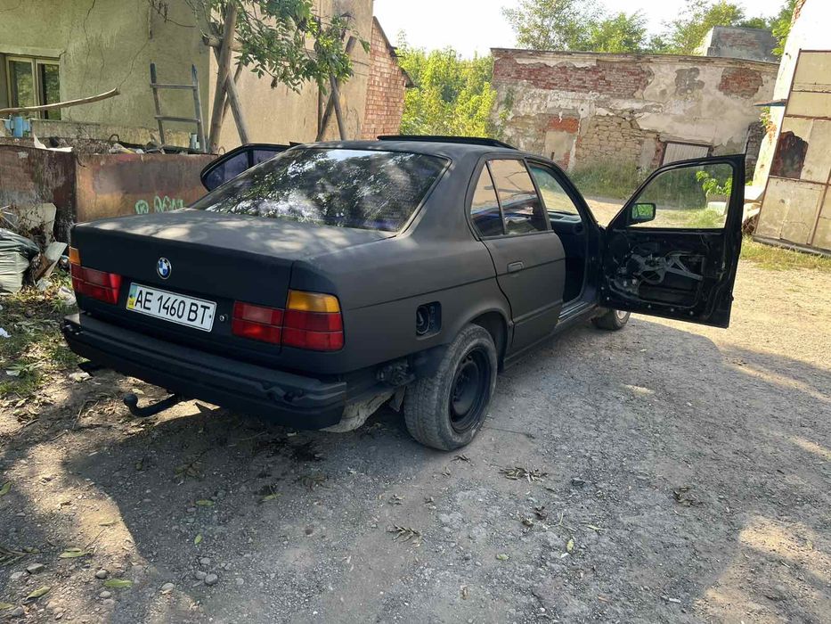 Бмв е34 на ходу.