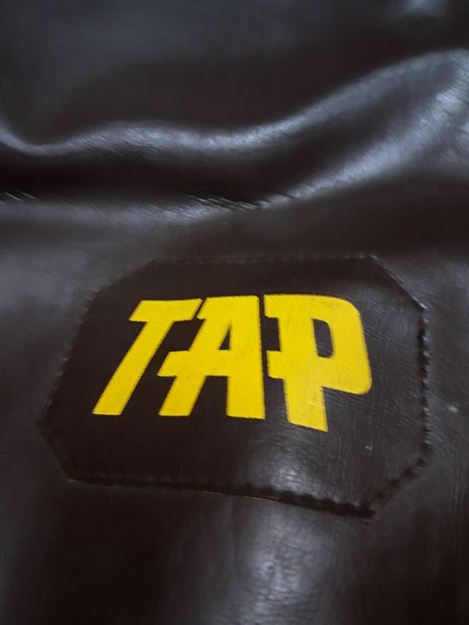 Saco de viagem em pele da TAP com 78 anos