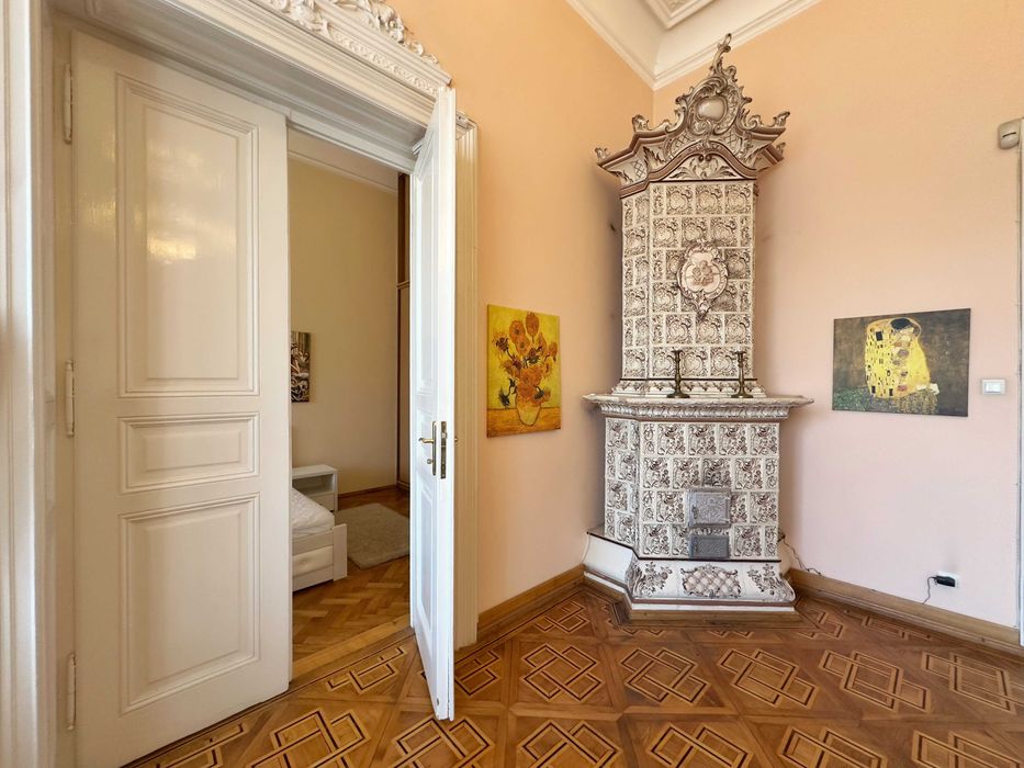 Оренда 3 - кімнатної квартири у ЦЕНТРІ МІСТА Проспект Свободи 29