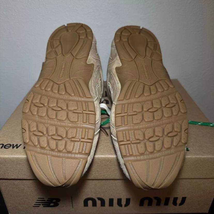 New Balance X Miu Miu 530 SL Bleached Leather