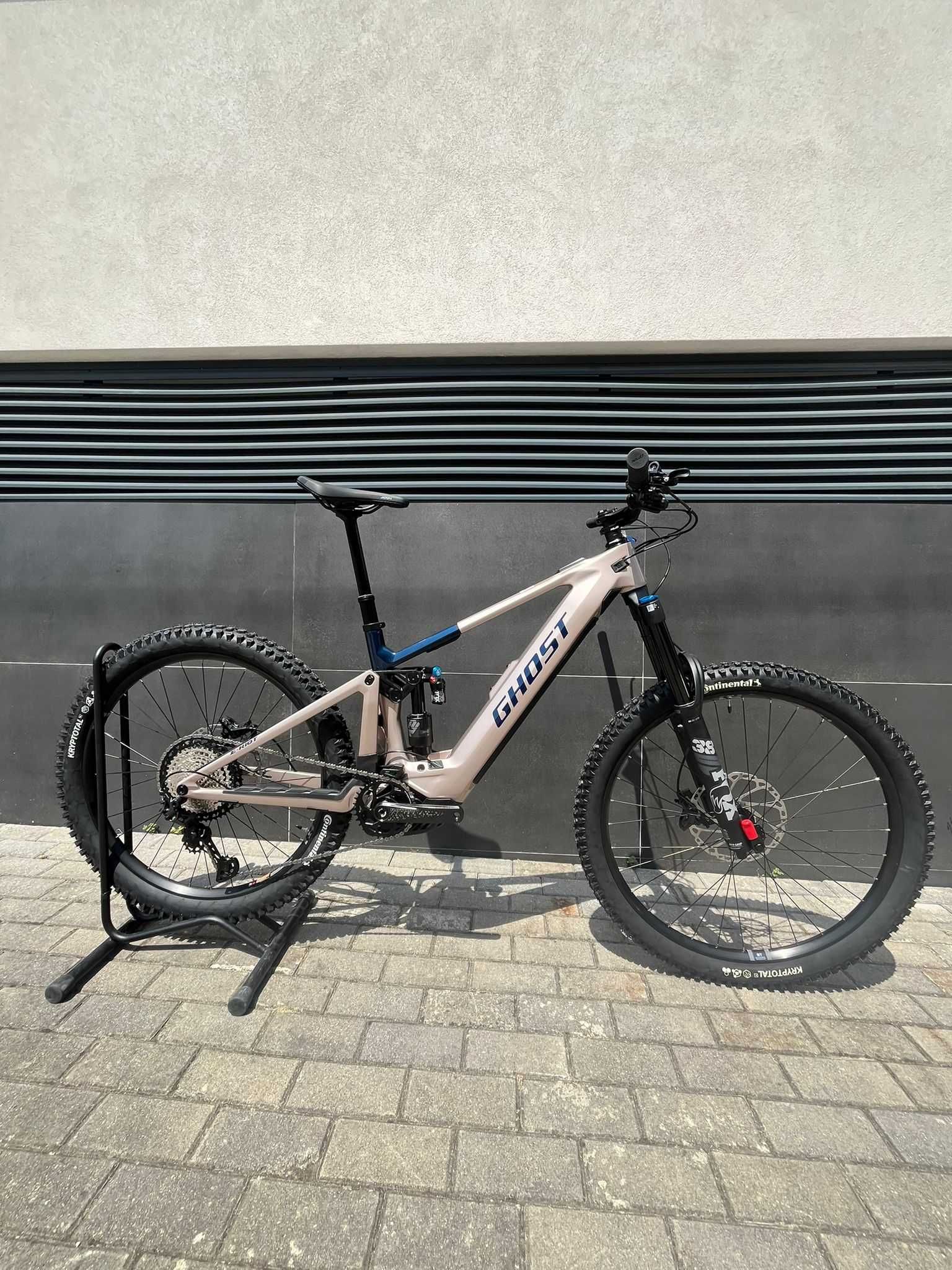 BICICLETA ELÉTRICA GHOST E-RIOT PRO