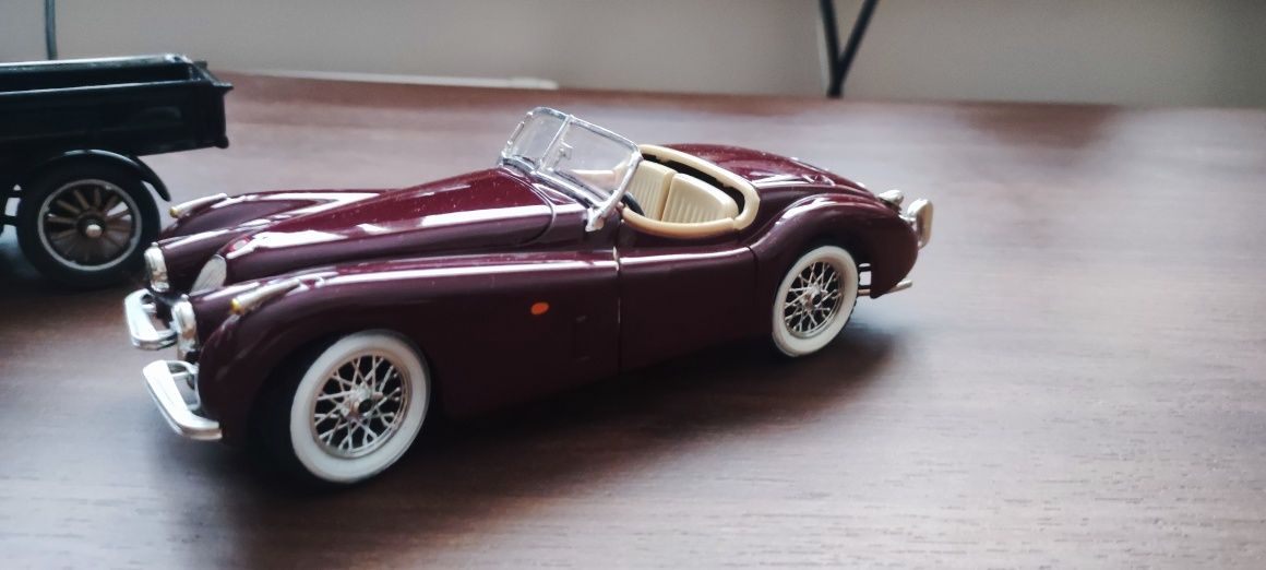 samochodziki zabawki, ford model t sunstar, bugatti, jaguar, cadillac