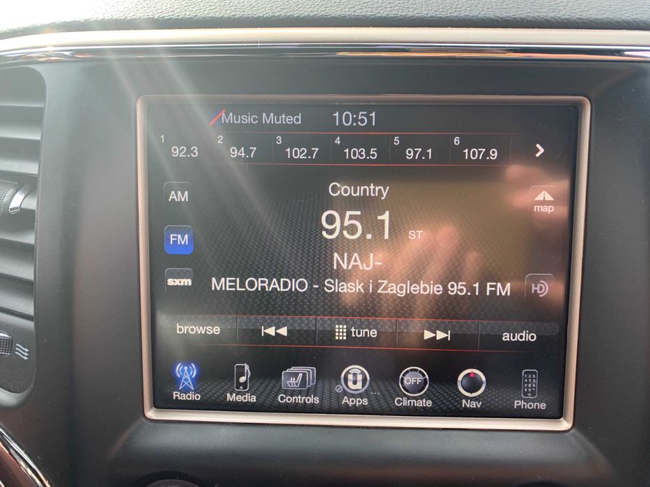 Uconnect 8.4 Polskie menu Nawigacja Jeep Ram Dodge Chrysler Konwersja