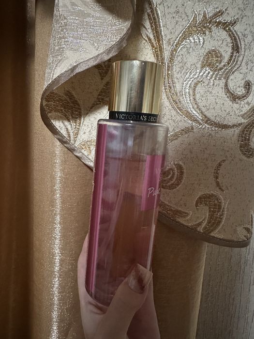 Міст Victoria’s Secret “Pure seduction”