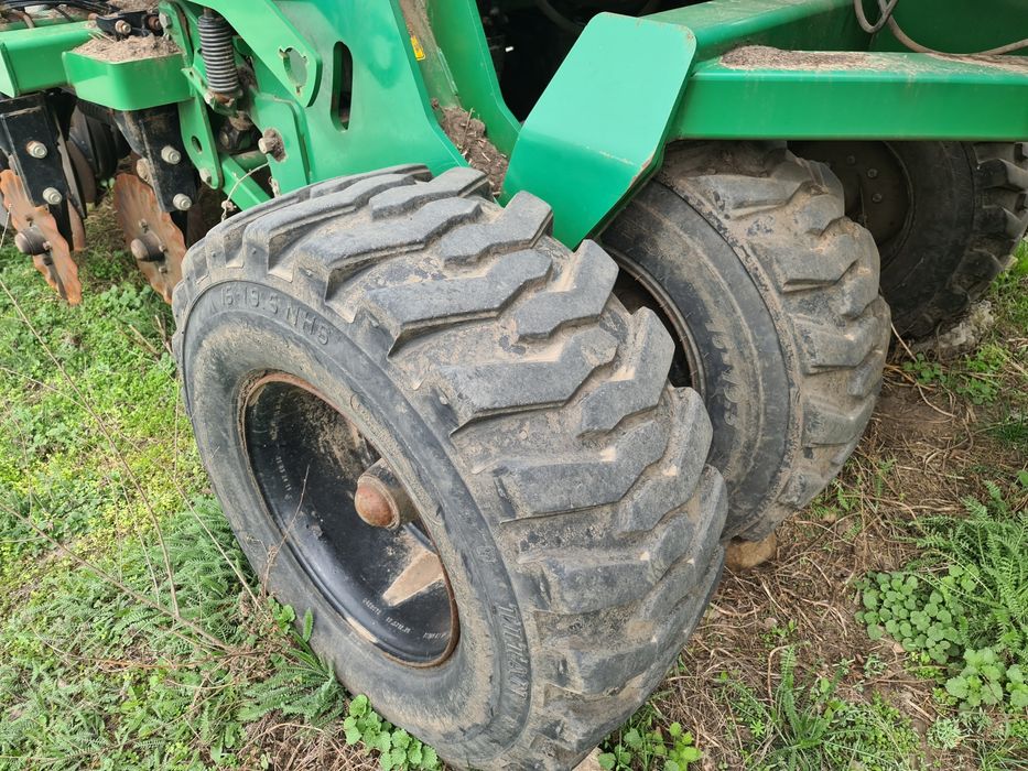 Посівний комплекс Great Plains Spartan NTA 907, зерновий, NTA 3510,