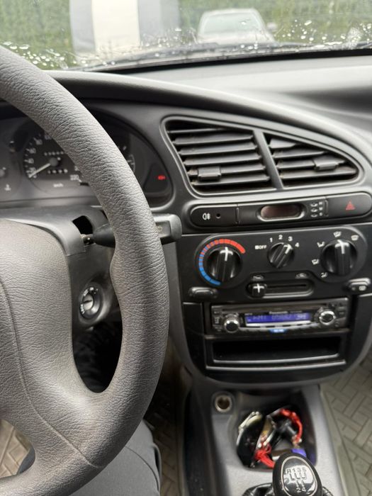 Продам машину Daewoo Lanos