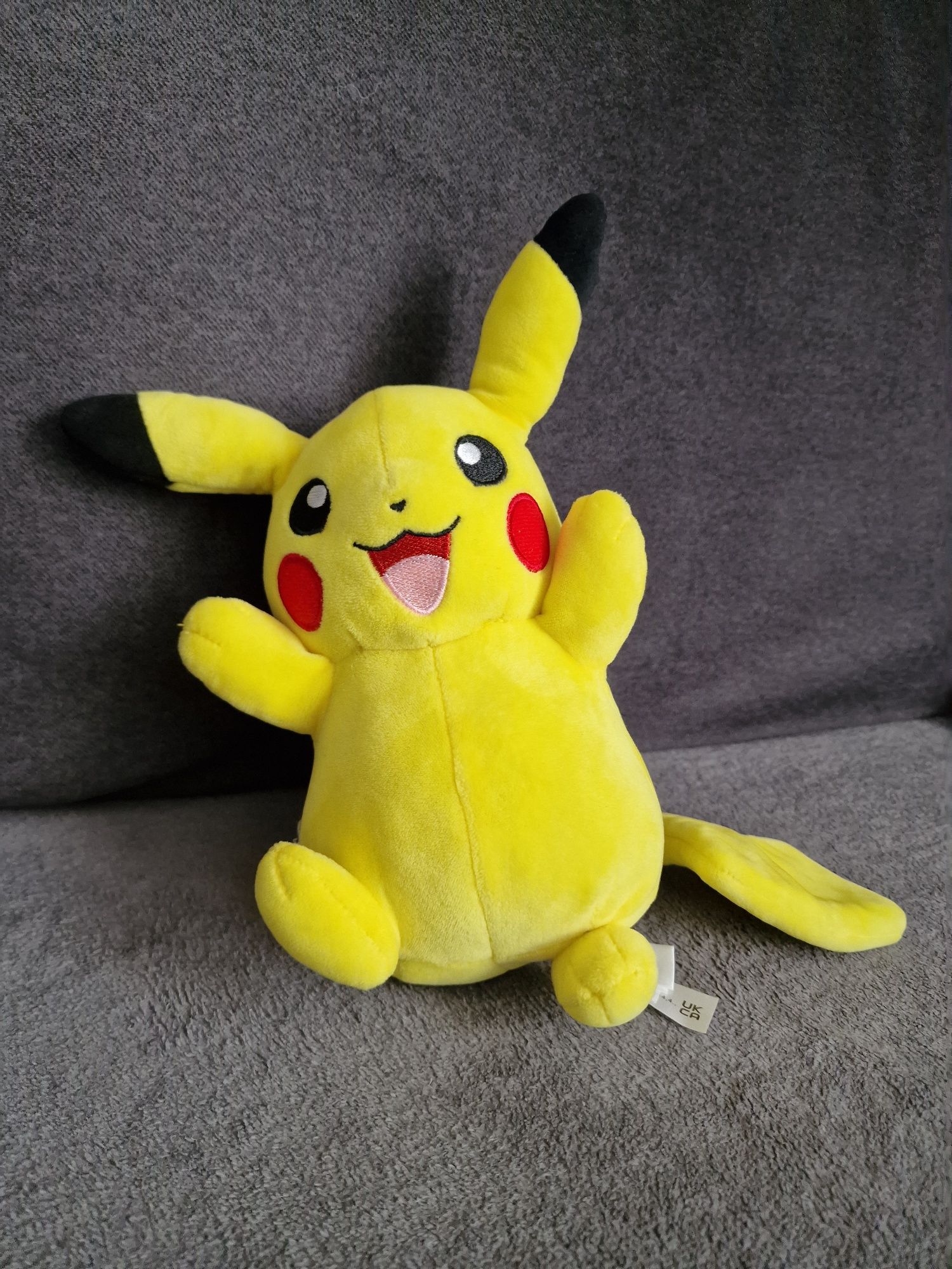 Pikachu Pokemon maskotka