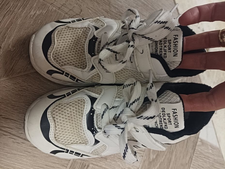 Кросівки для хлопчика 34 р