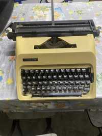 Maquina de escrever  antiga