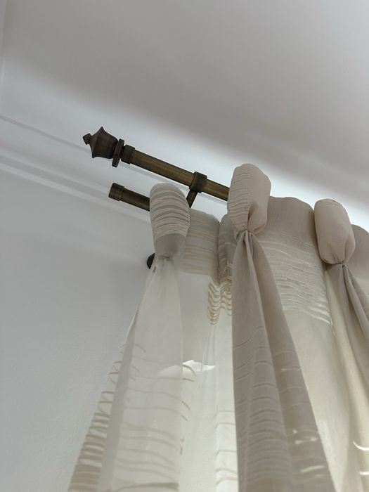 Cortinados com varão