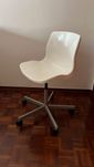 Cadeira branca ikea