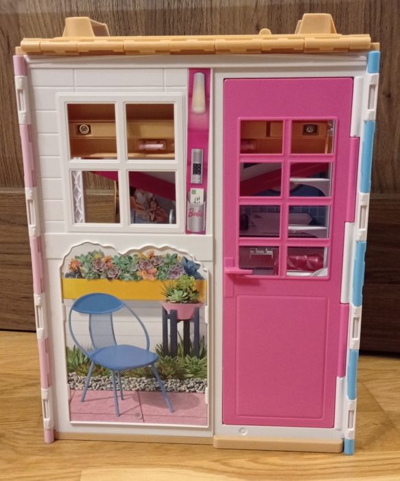 Mattel dom Barbie składany domek Barbie DVV47