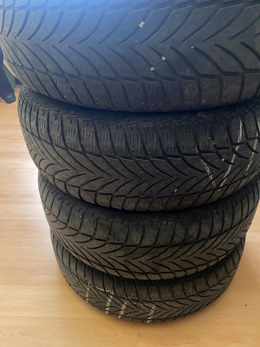 Продам резину зимнею