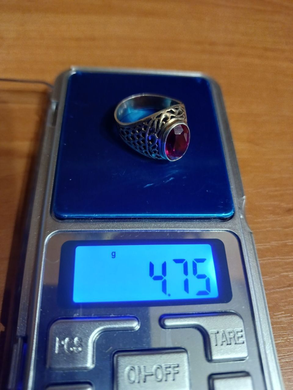 Кольцо серебряное с рубином