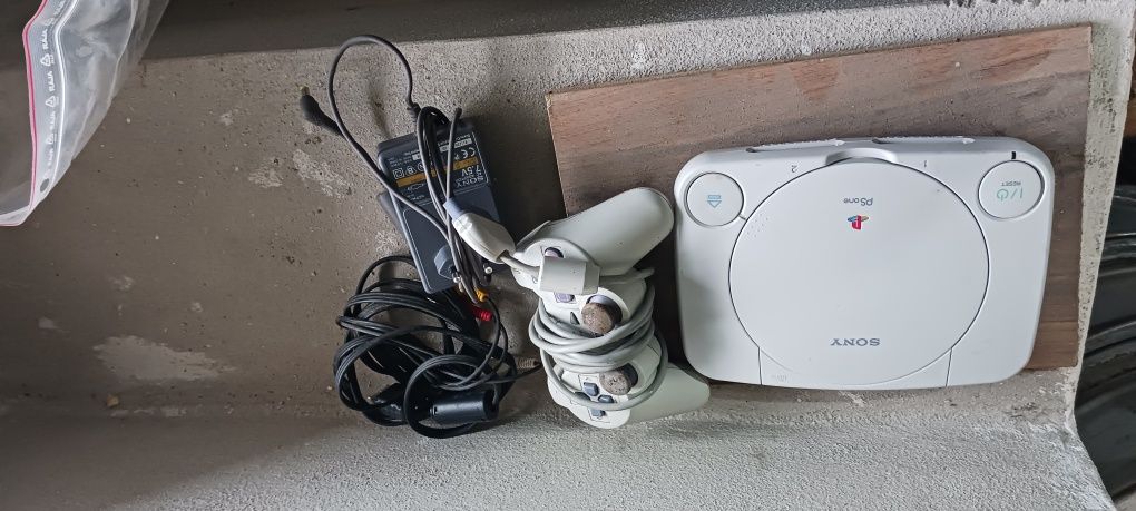 Vendo playstation 2 e ps1