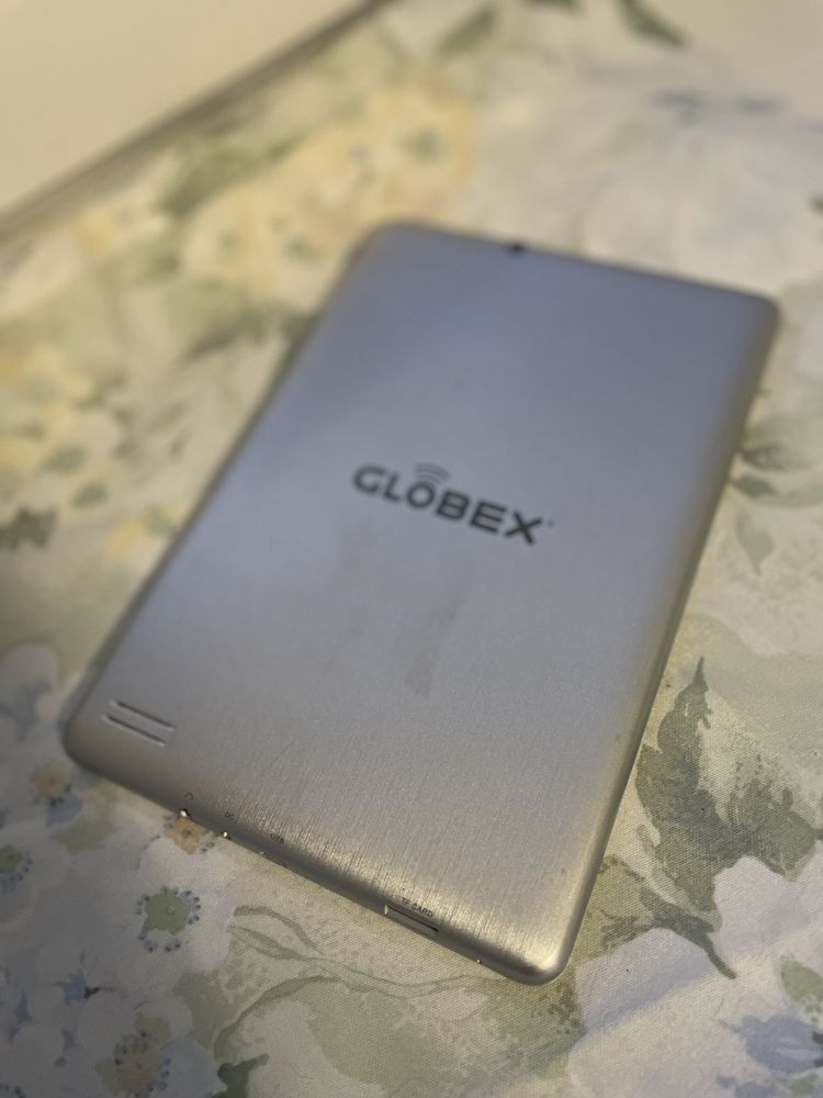 Планшет Globex