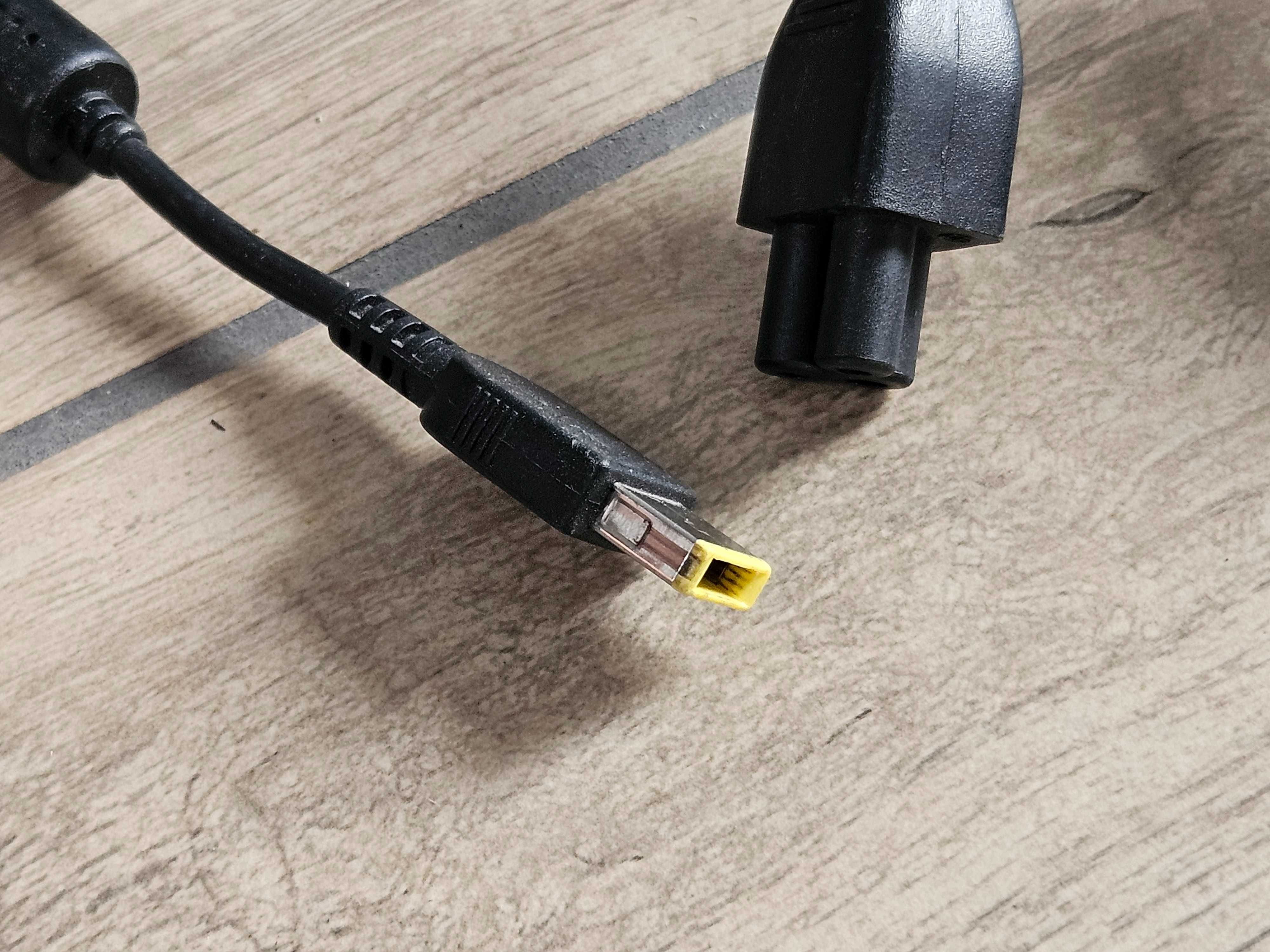 Zasilacz Lenovo ADL135NDC3A – 135W (oryginał z kablem zasilającym)