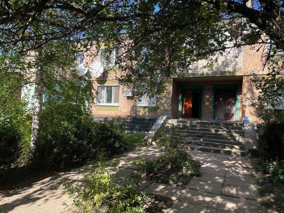 Продам 2-х кімнатну квартиру в Краснокутську біля Дендропарка