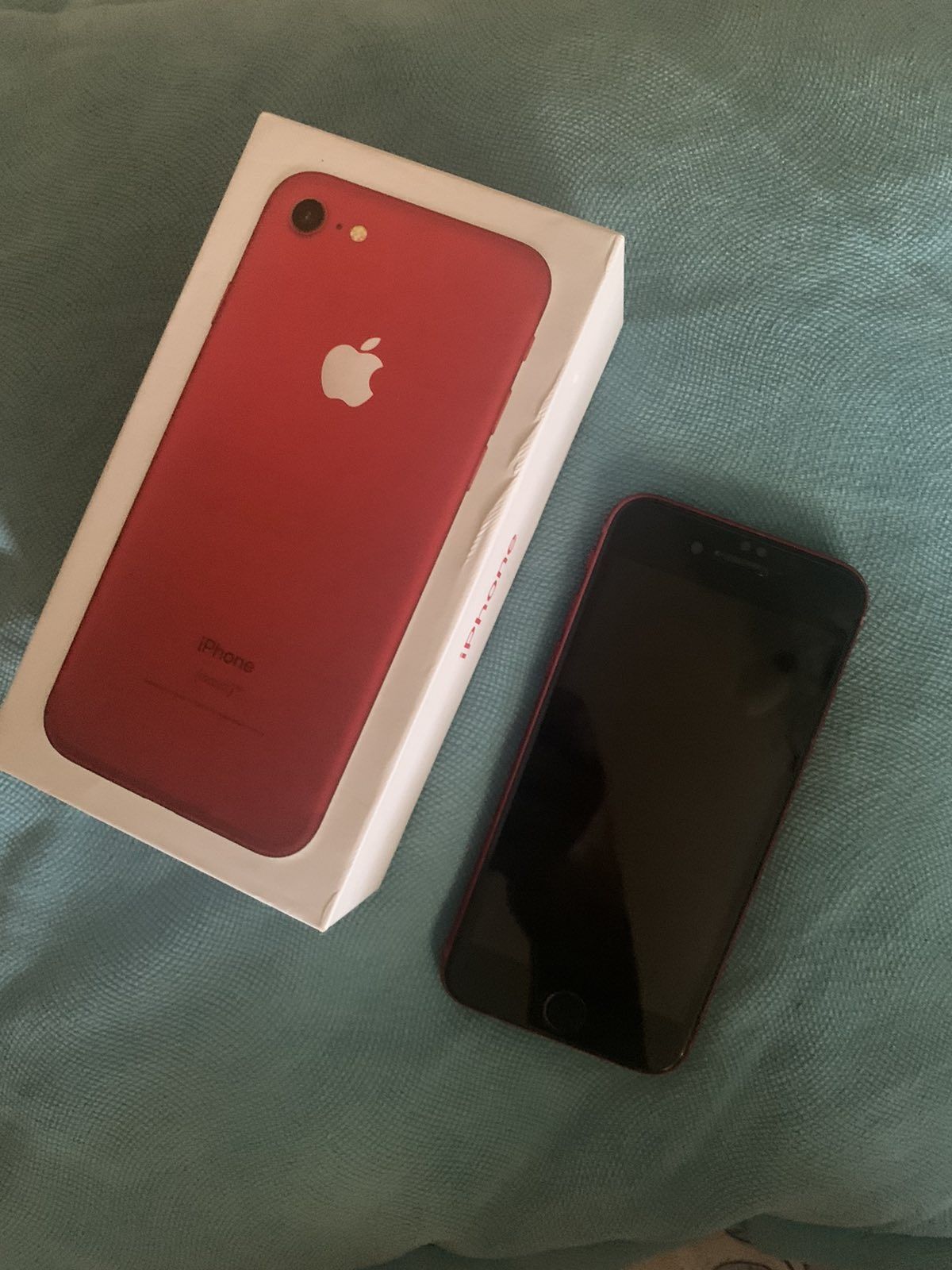 IPhone 8  продамо у відмінному стані