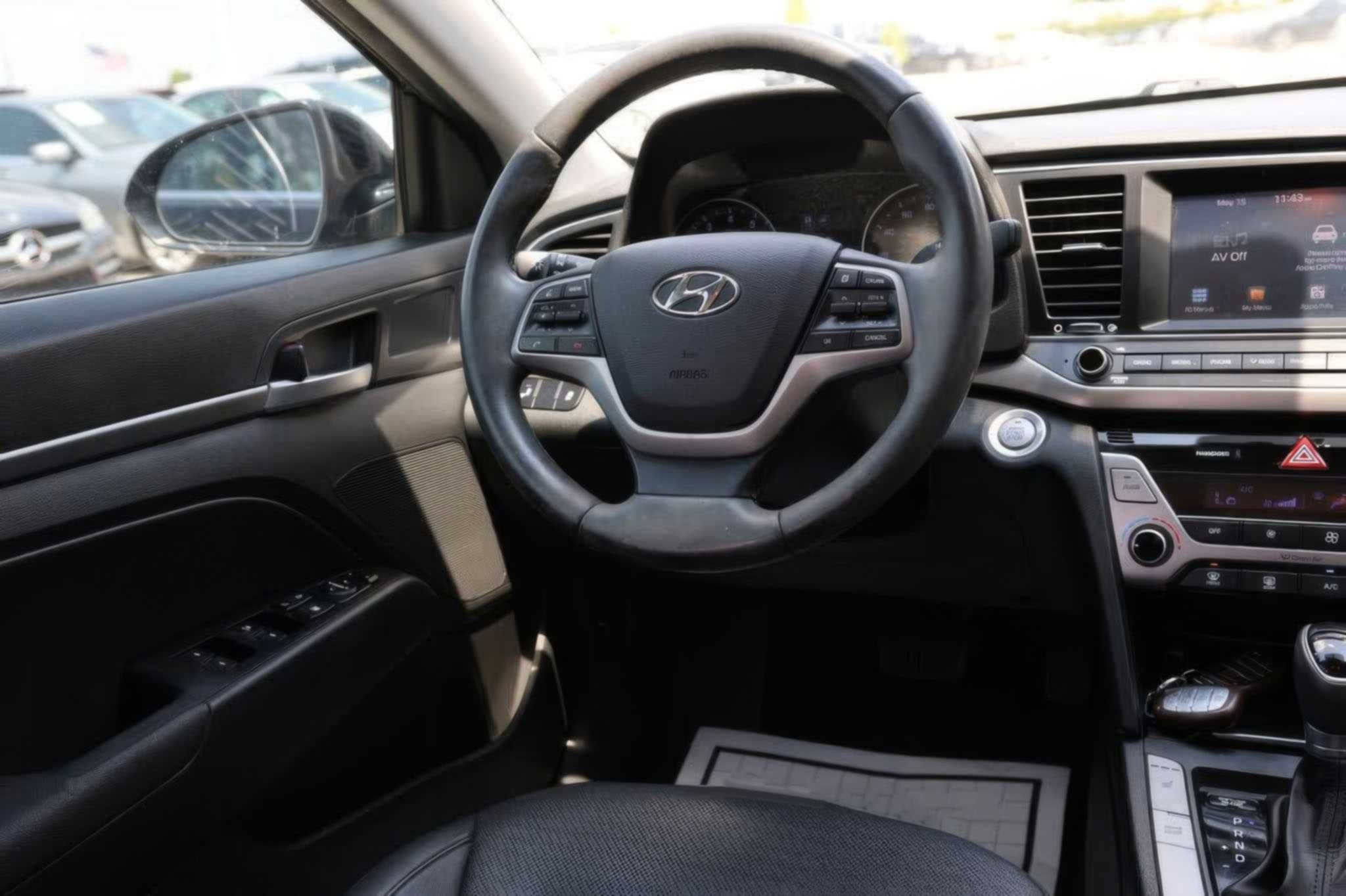 2017  Hyundai Elantra SE