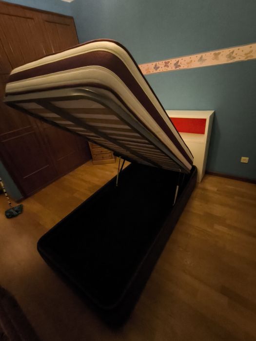 Cama / sommier solteiro e cabeceira