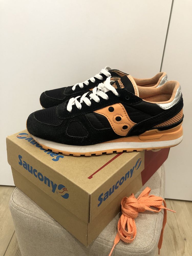 Кроссовки кросівки Saucony Shadow 38,5