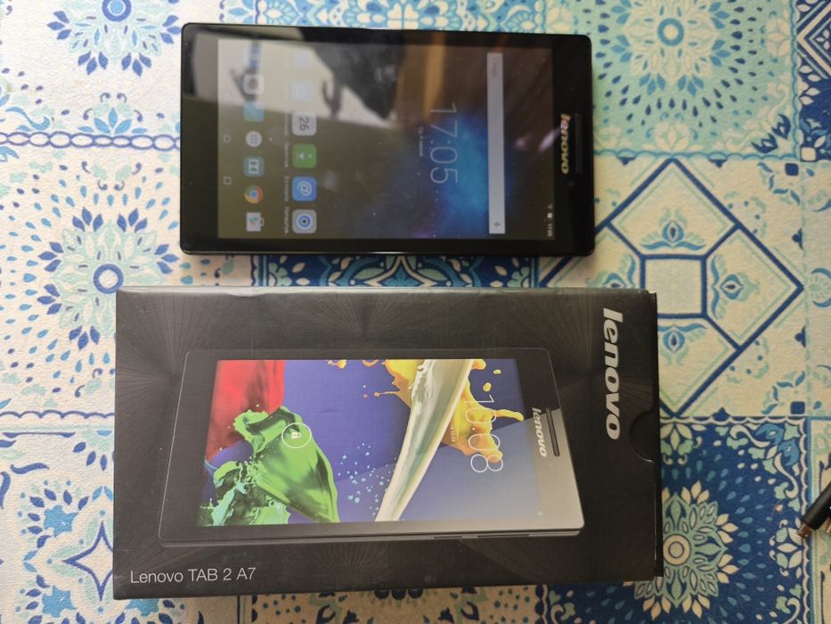 Планшет Lenovo Tab A7-10F 7"
