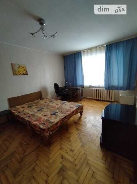 Продается 2 ком квартира по ул Независимой Украины 3/5