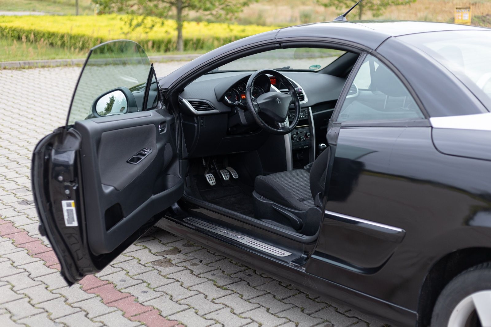 Sprzedam auto peugeot 206 cc