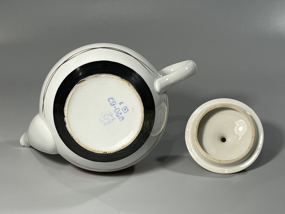 Чайный сервиз на 6 персон фарфор СССР посуда чайник чашка сливочник