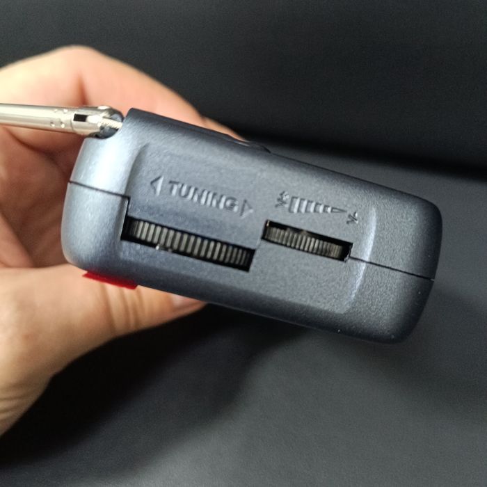 Міні радіо сірого кольору з ремінцем ( швидка доставка ) гучне - стиль