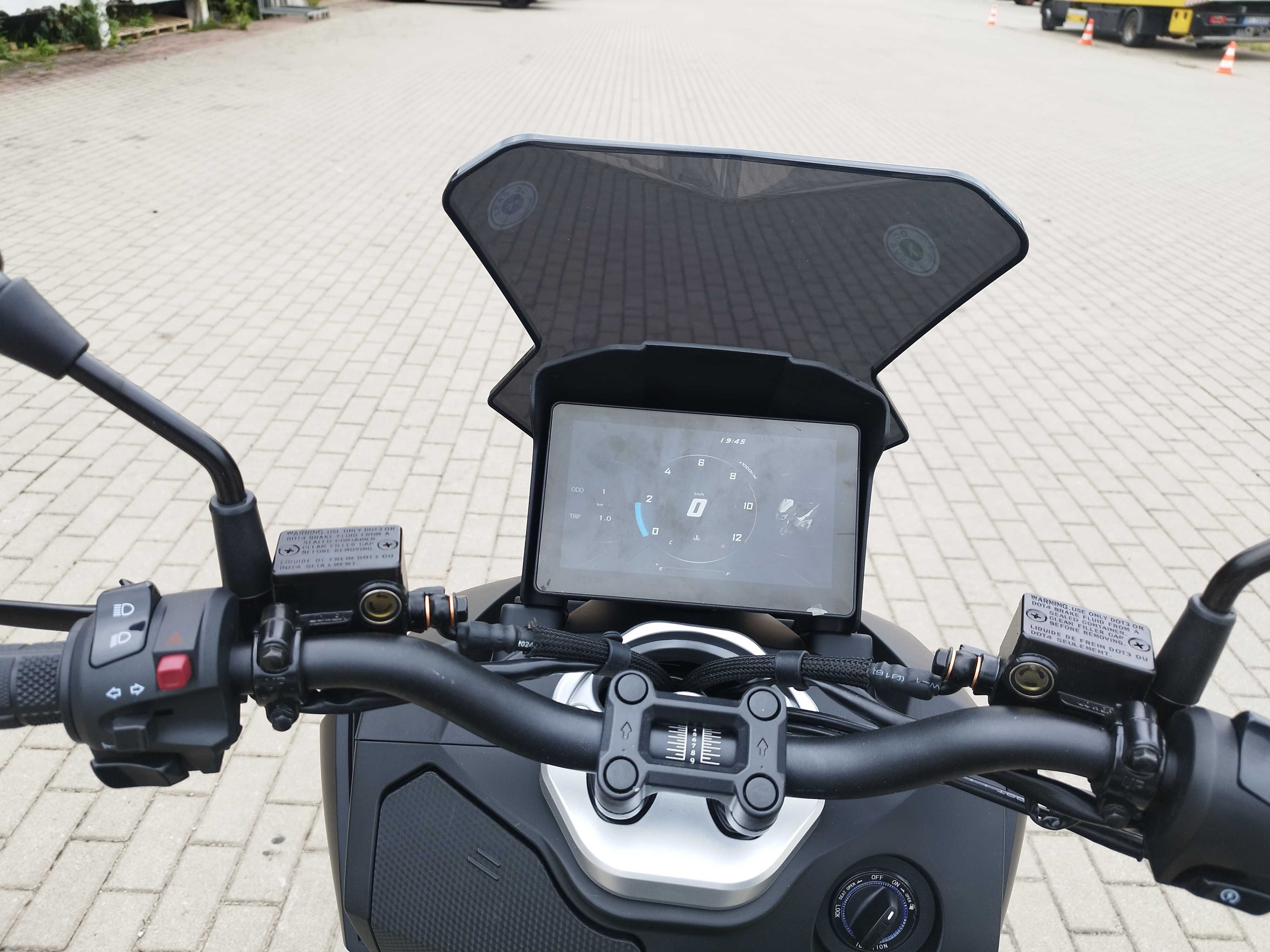 Skuter 125 chłodzony cieczą Barton Xplore MATMAR Ełk