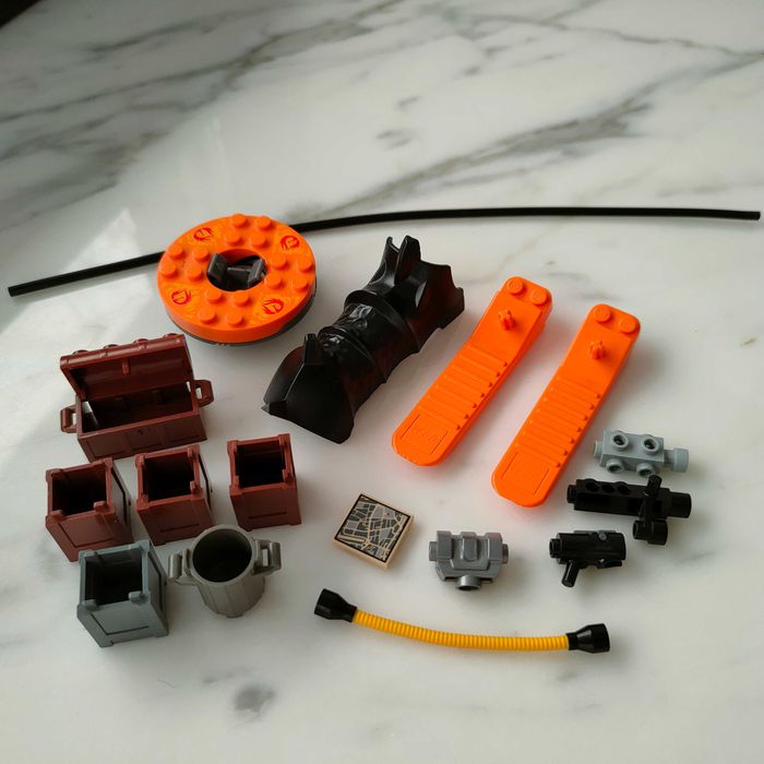 Lego мініфігурки та деталі Лего City, Star Wars, Lego Chima. Оригінал