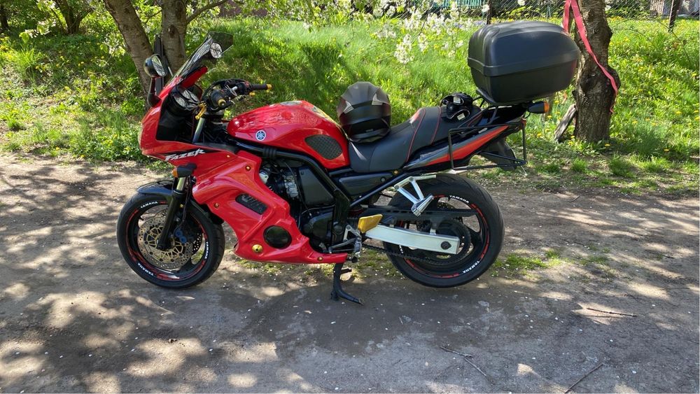 Yamaha fzs fazer 600