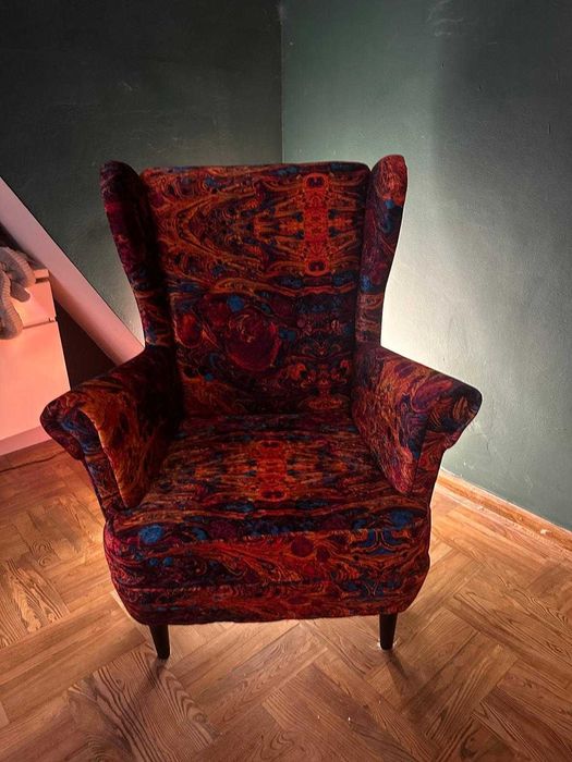 Fotel Lawa Polskiej firmy + puf otwierany