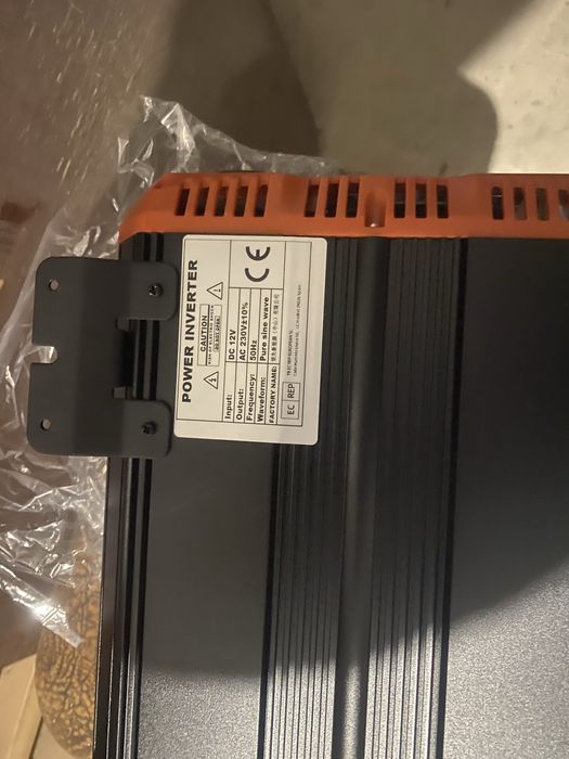 Инвертор 12V 2000(4000)Watt