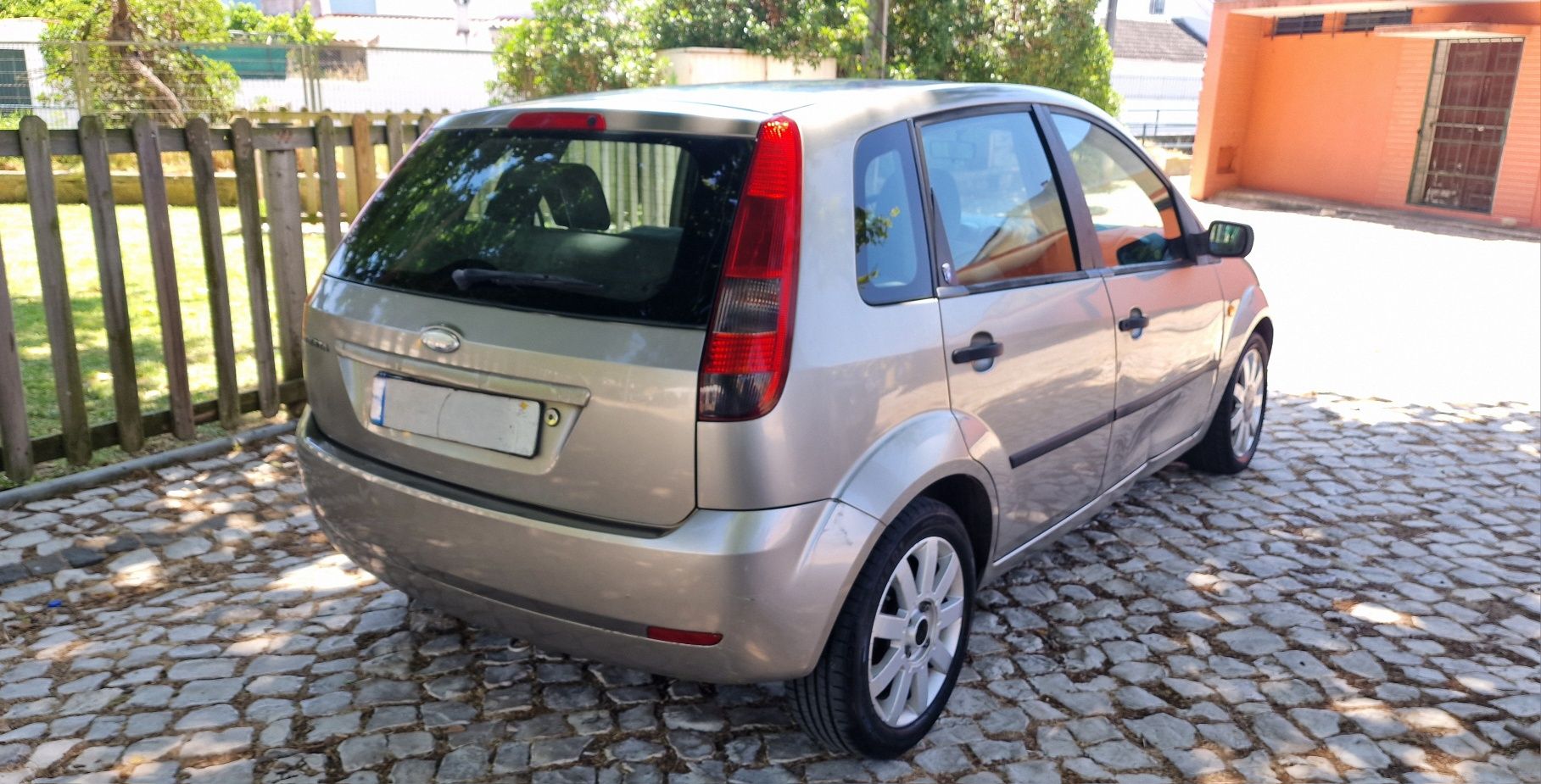 Ford Fiesta Ghia 1.25