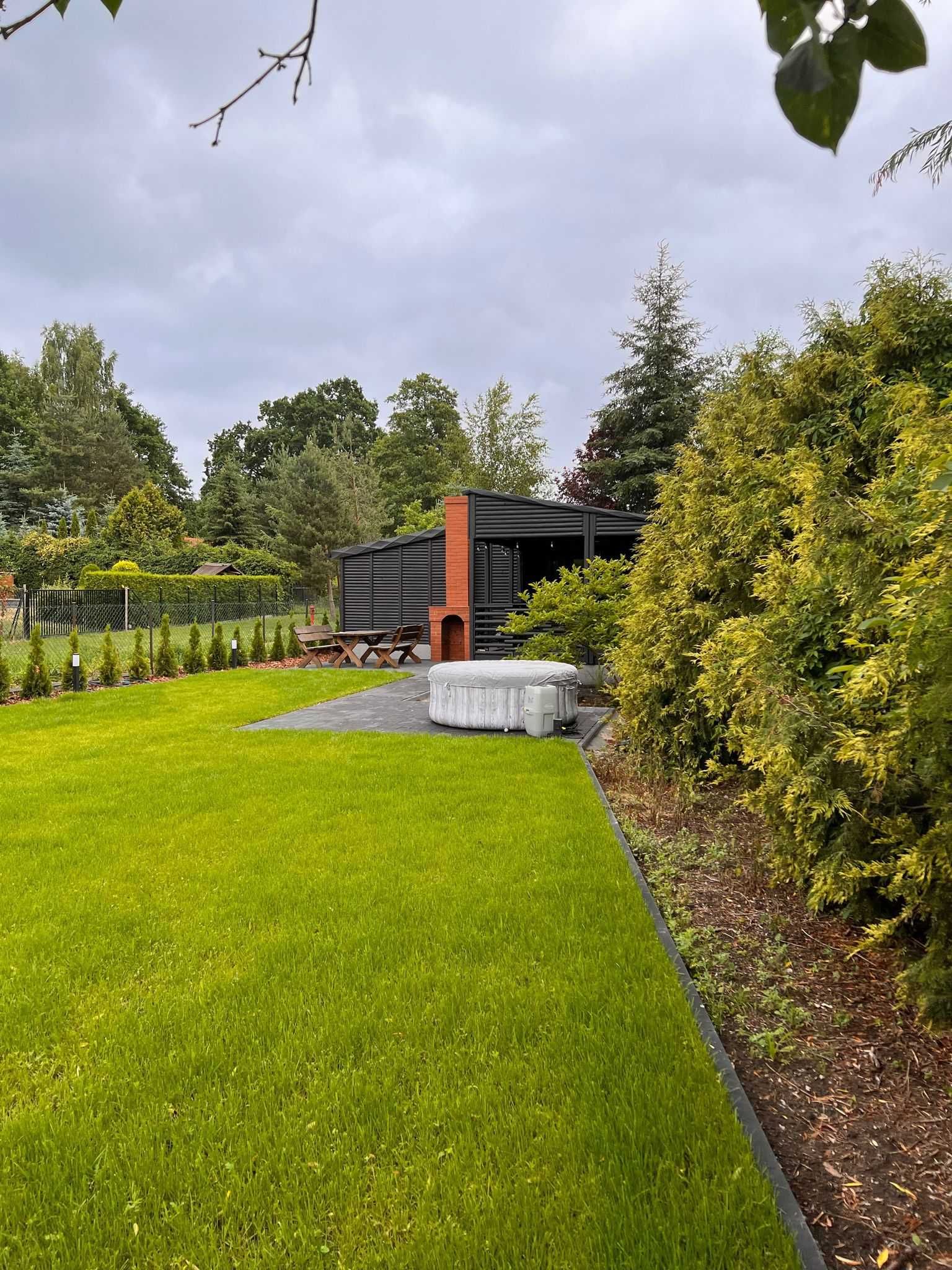 Domek letniskowy / 6-osobowy / Jacuzzi / klima / TYLKO WRZESIEŃ