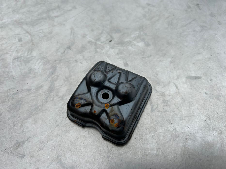 Stihl FS 87 FS 90 FS 100 FS 130 HT 101 pokrywa obudowa zaworów (538)