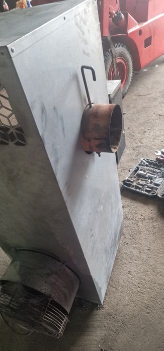 Sprzedam piec nadmuchowy na olej