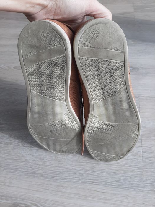 Sapatos camel nr. 41
