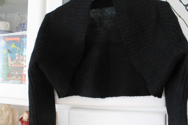 Czarne ciepłe sweterkowe bolerko z długim rękawem S/M, narzutka