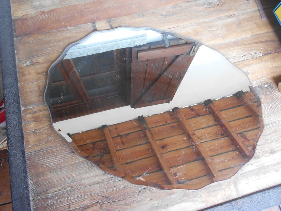 Dois espelhos antigos biselados 60x45 e 18x23cm