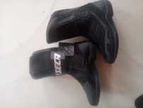 Sprzedam buty motcyklowe seca 42