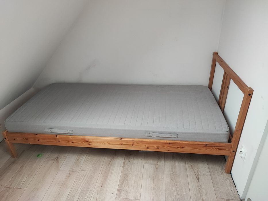 Rama łóżka ze stelażem i materacem IKEA 90-200