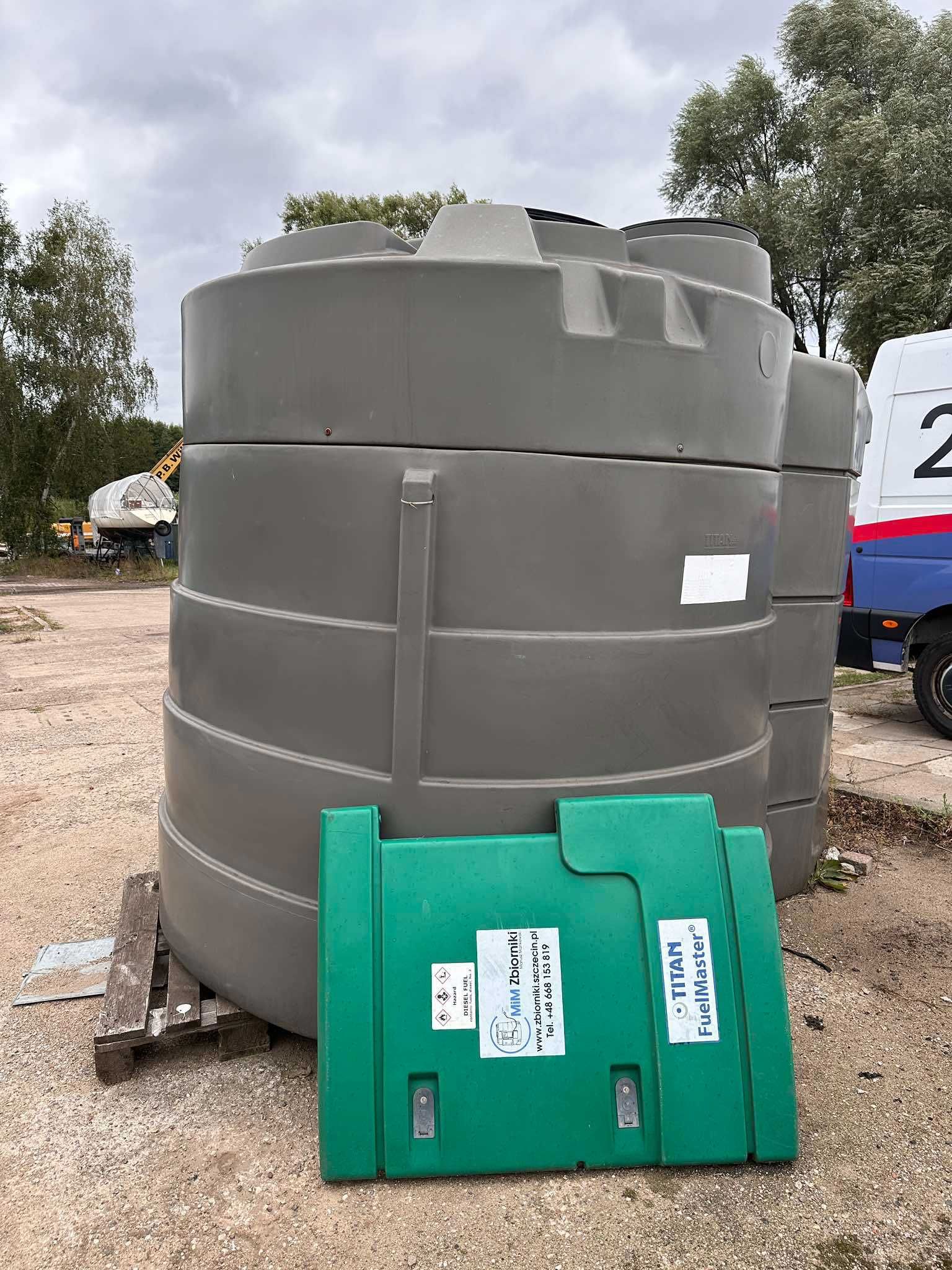 Zbiornik wolnostojący FuelMaster 5000 z dystrybutorem HDM60